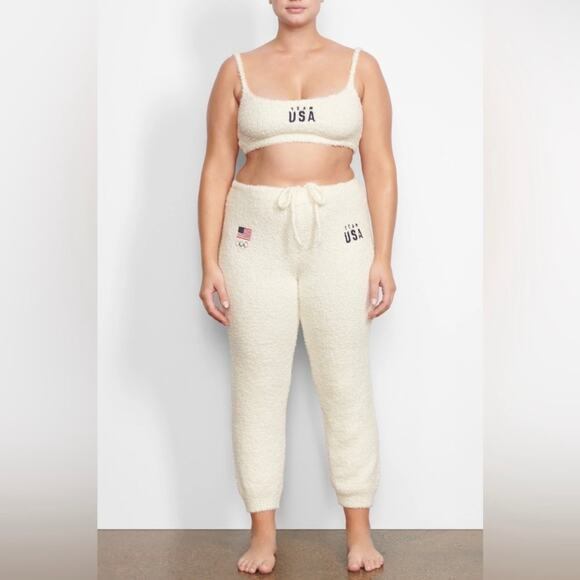 NWT SKIMS COZY KNIT JOGGERS IN WHITE OLYMPICS TEAM USA SIZE S/M - Picture 1 of 5